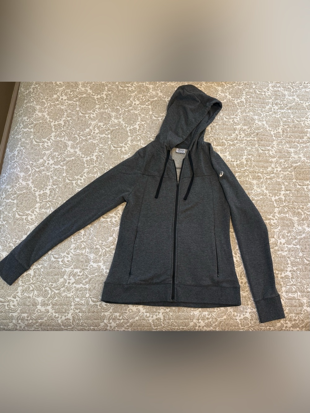 ASICS Women’s Gray M Soft Athletic Jacket Hoodie, Fitted Full Zipper, Front Pkts